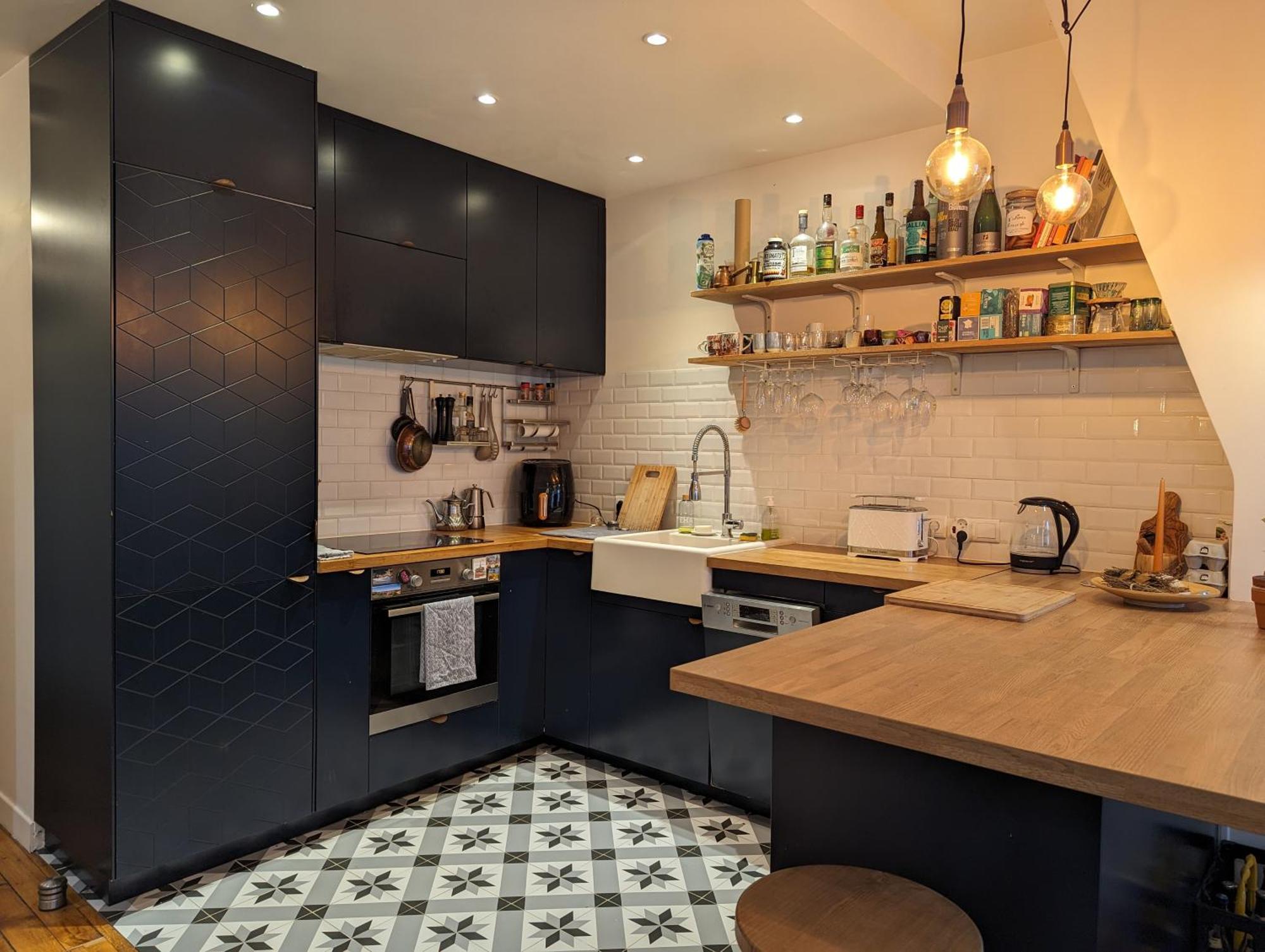Elegant - Fbg Saint Denis *